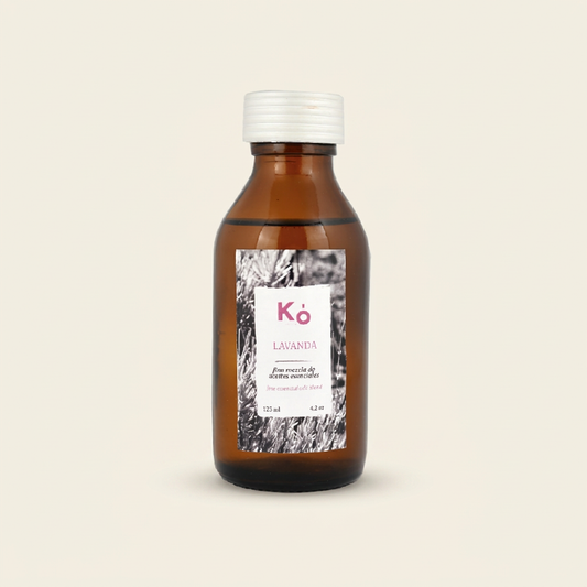 Aceite corporal de Lavanda con fondo marfil