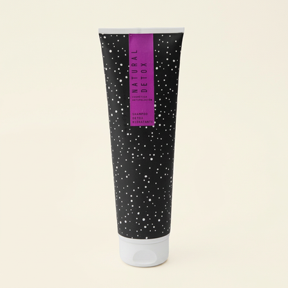 Shampoo Detox Hidratante Líquido Natural Detox con fondo marfil